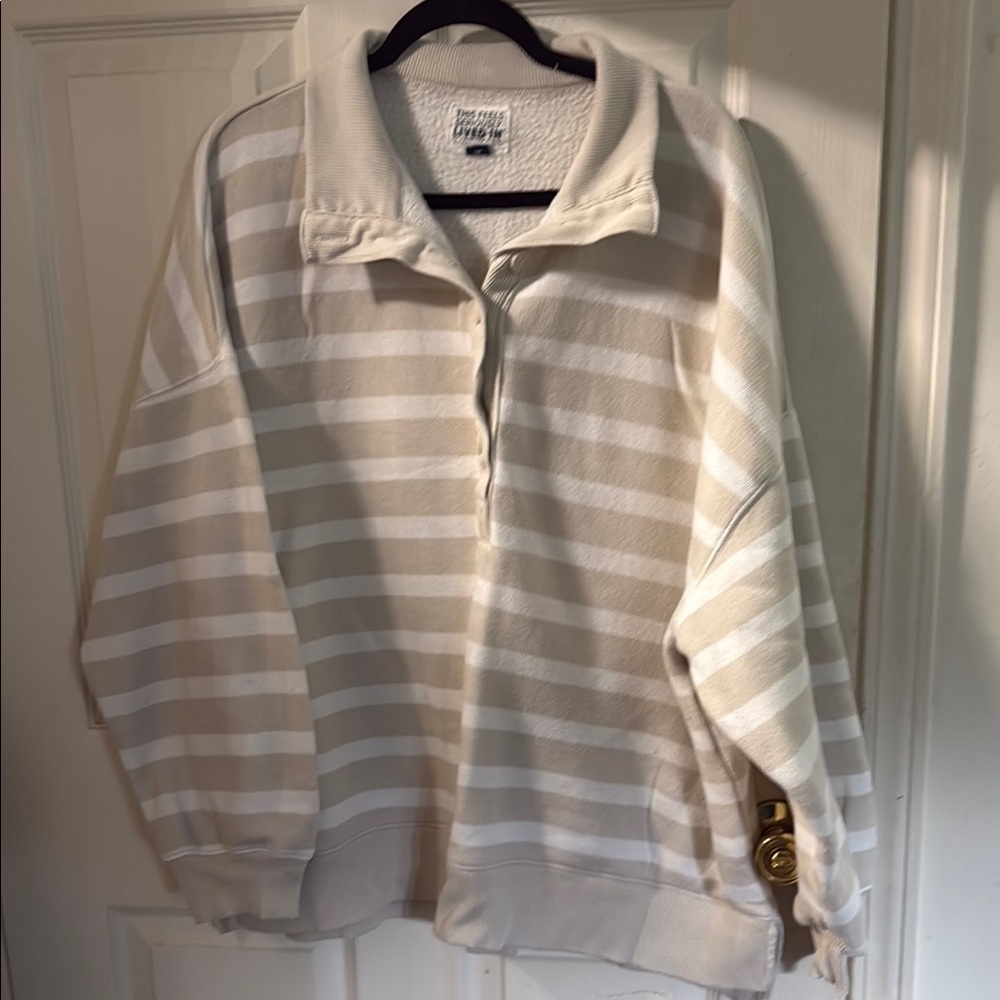 Striped Beige and White Pullover
